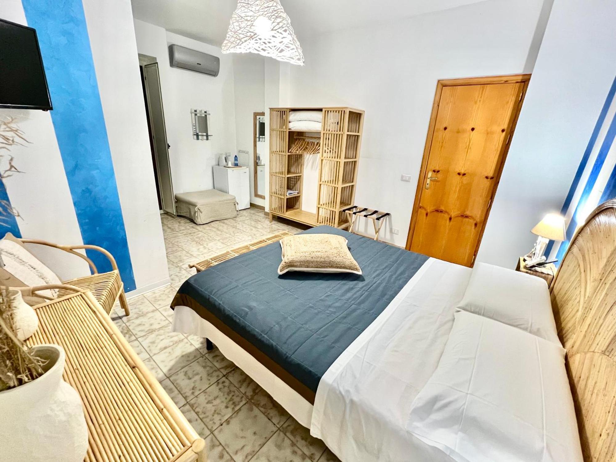 Terrazze Sul Mare Bed and Breakfast Pozzallo Eksteriør billede