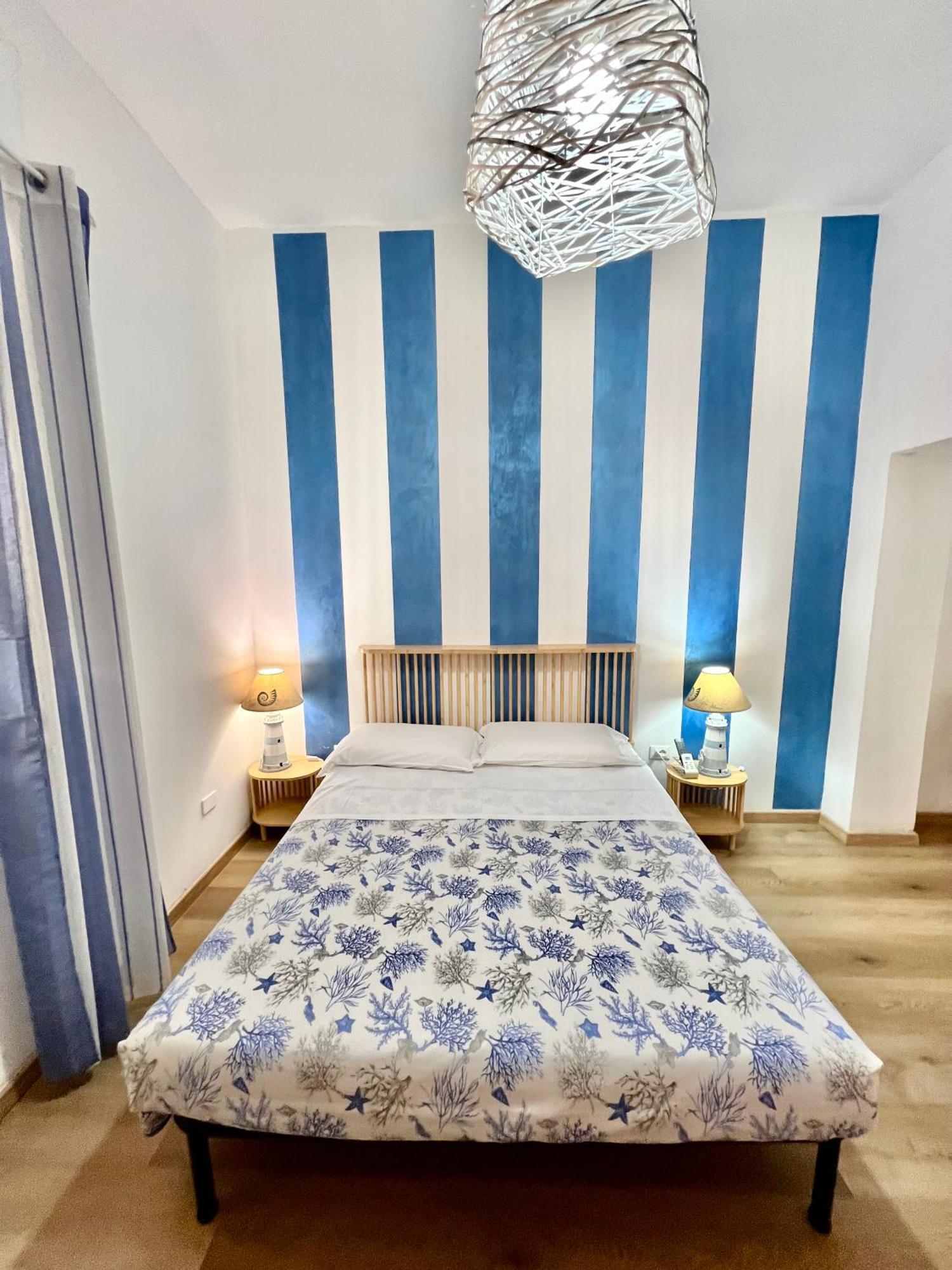 Terrazze Sul Mare Bed and Breakfast Pozzallo Eksteriør billede
