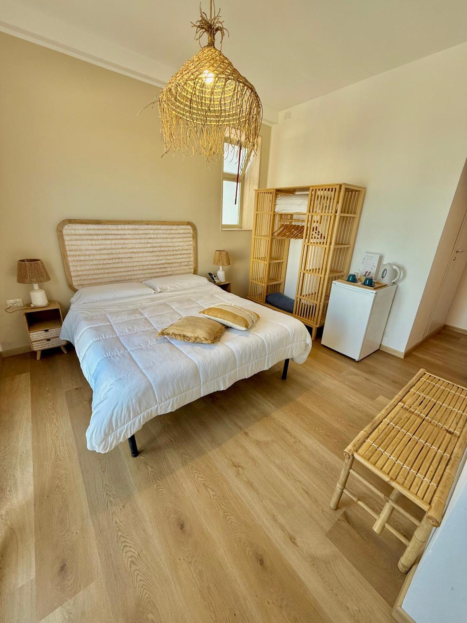 Terrazze Sul Mare Bed and Breakfast Pozzallo Eksteriør billede